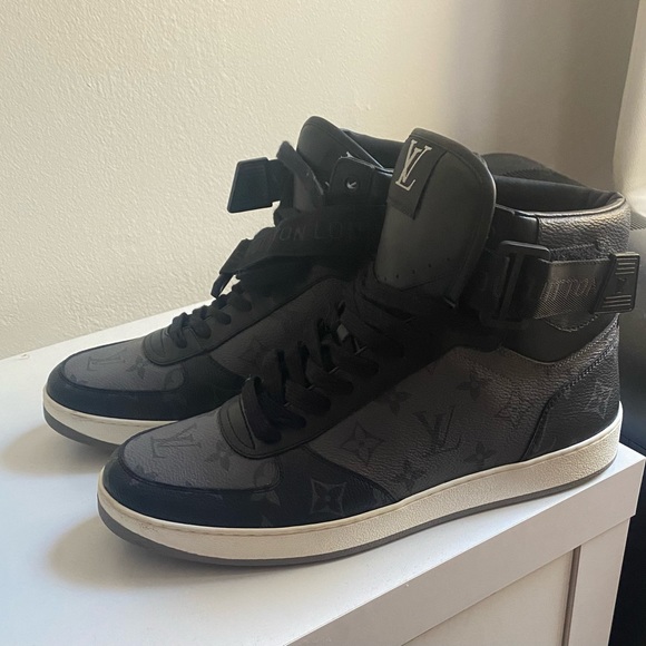 LOUIS VUITTON Rivoli Sneaker Boot - Picture 3 of 5